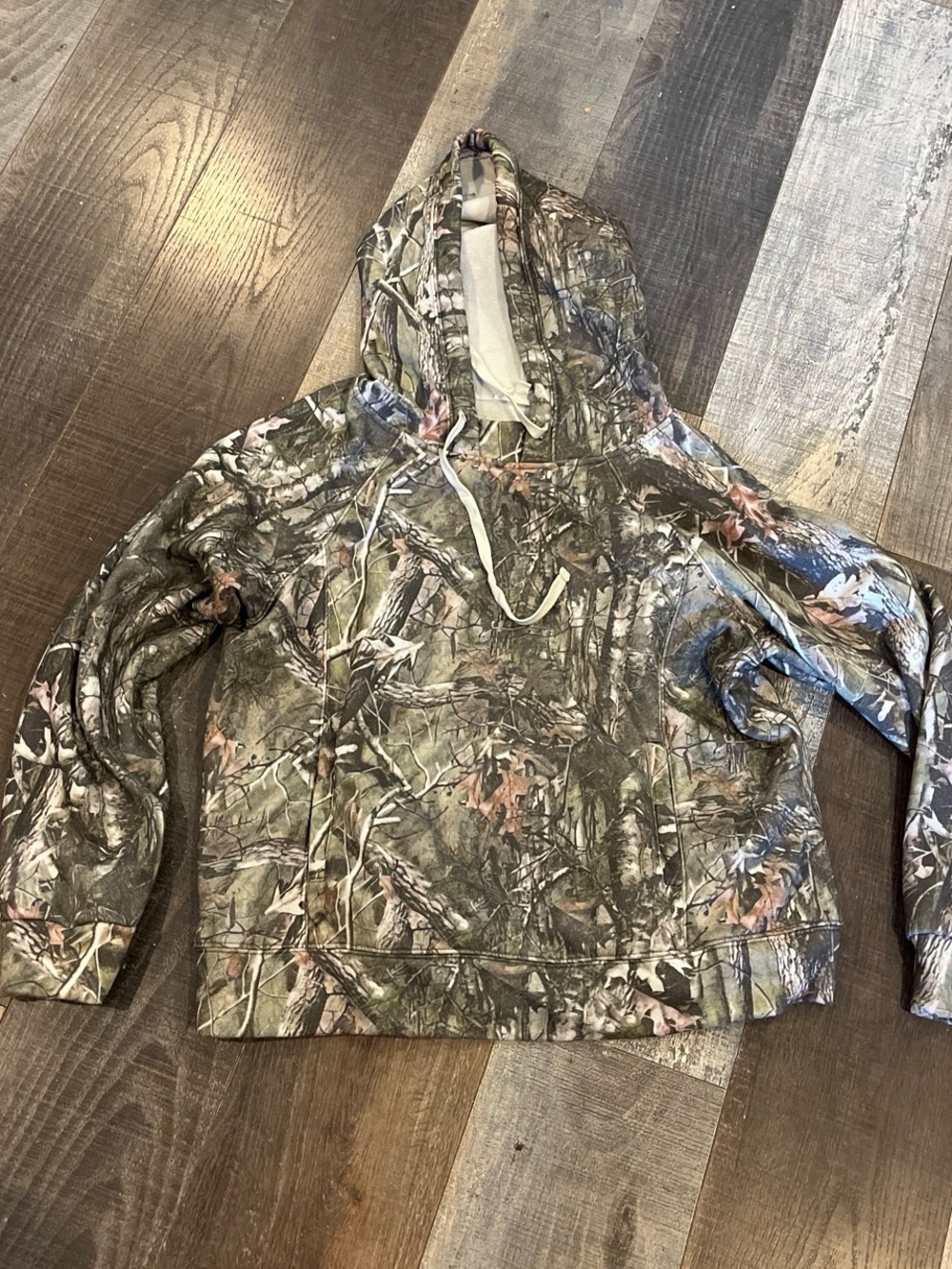 Vervet large women’s Camo Hooded Pullover Sweatshirt